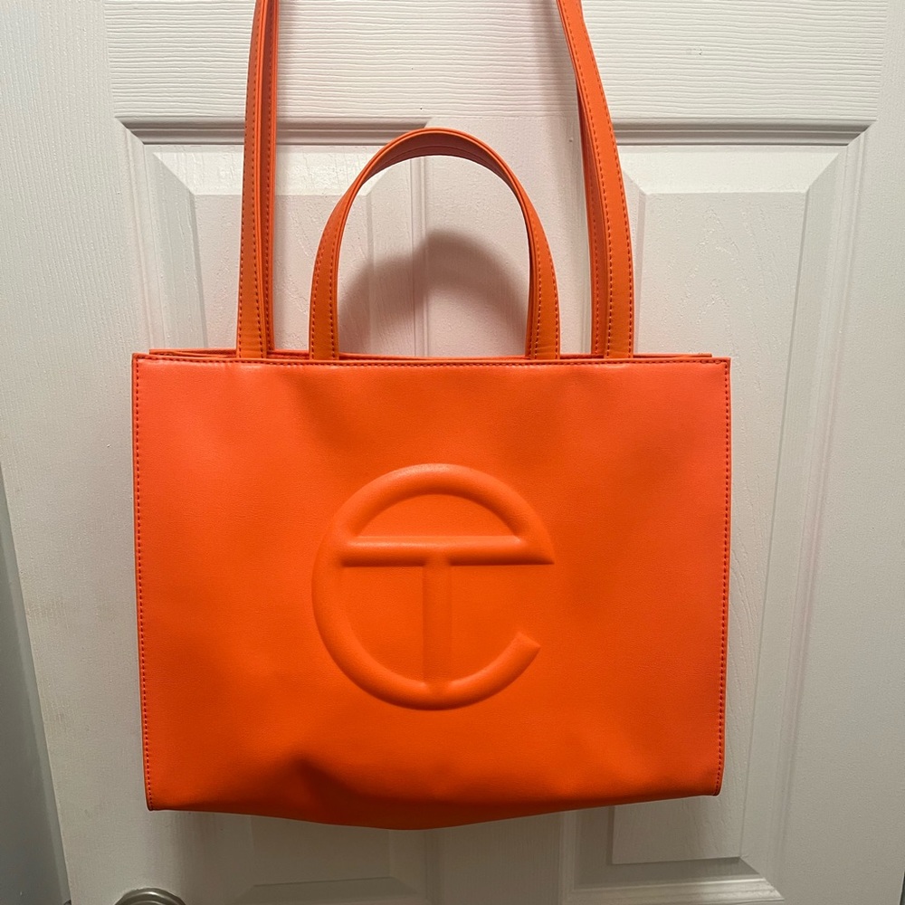 medium orange telfar tote *LIKE NEW*